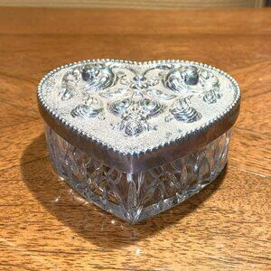 Vtg Full Lead Crystal Silver Mounted Atlantis Heart Box